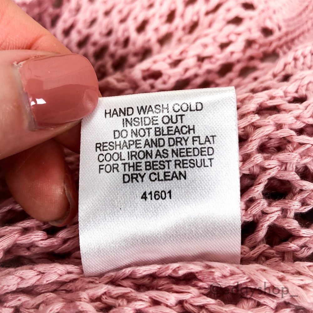 Romeo + Juliet Couture | Cold Shoulder Sweater - Picture 6 of 8